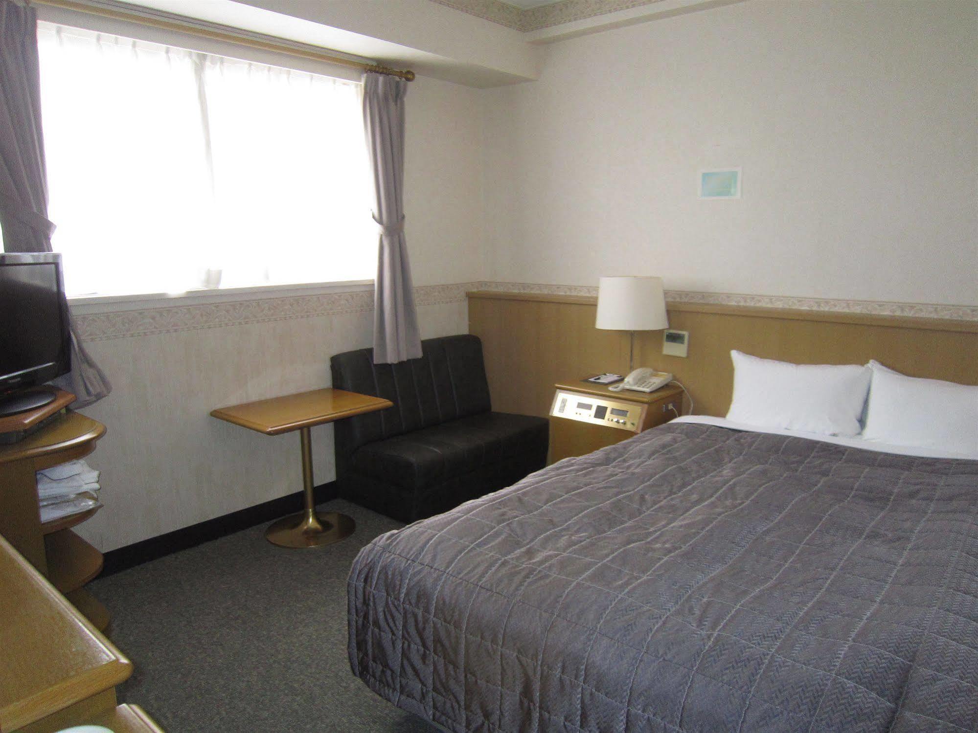 Hotel Maruki Naha Esterno foto