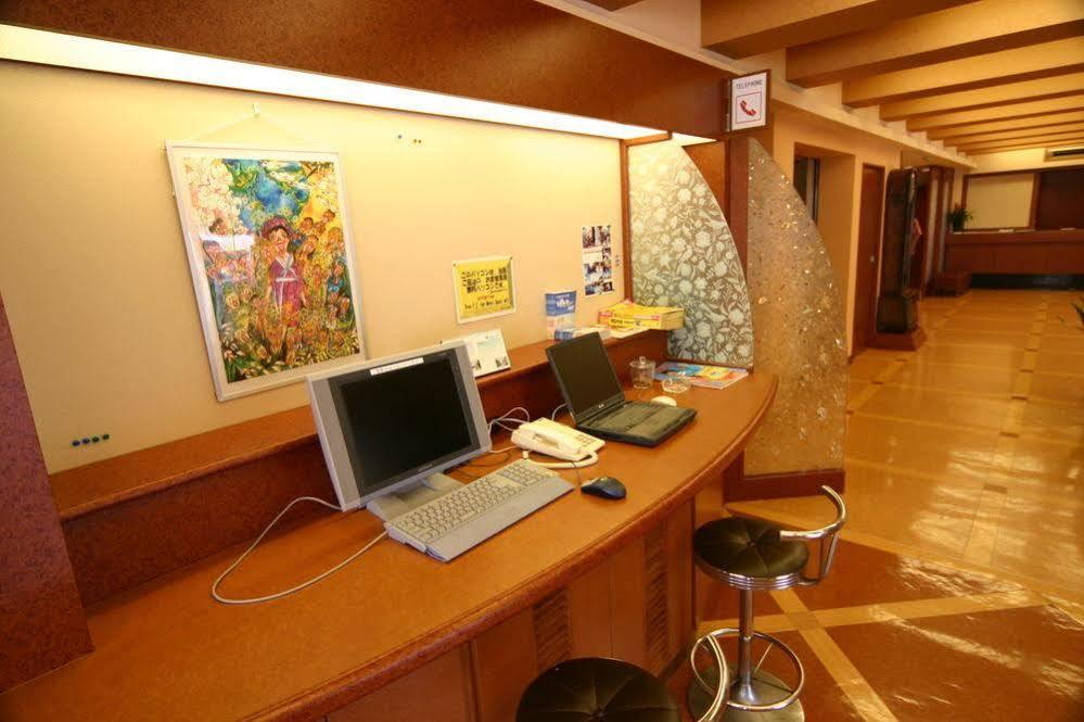 Hotel Maruki Naha Esterno foto